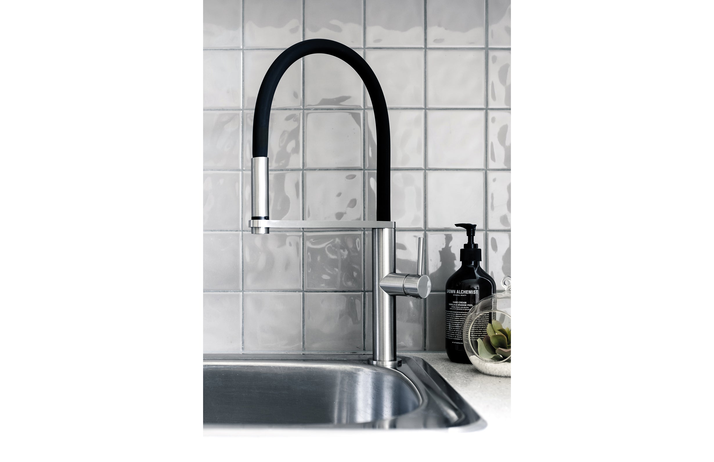 Phoenix Blix Flexible Hose Sink Mixer Round 10473100