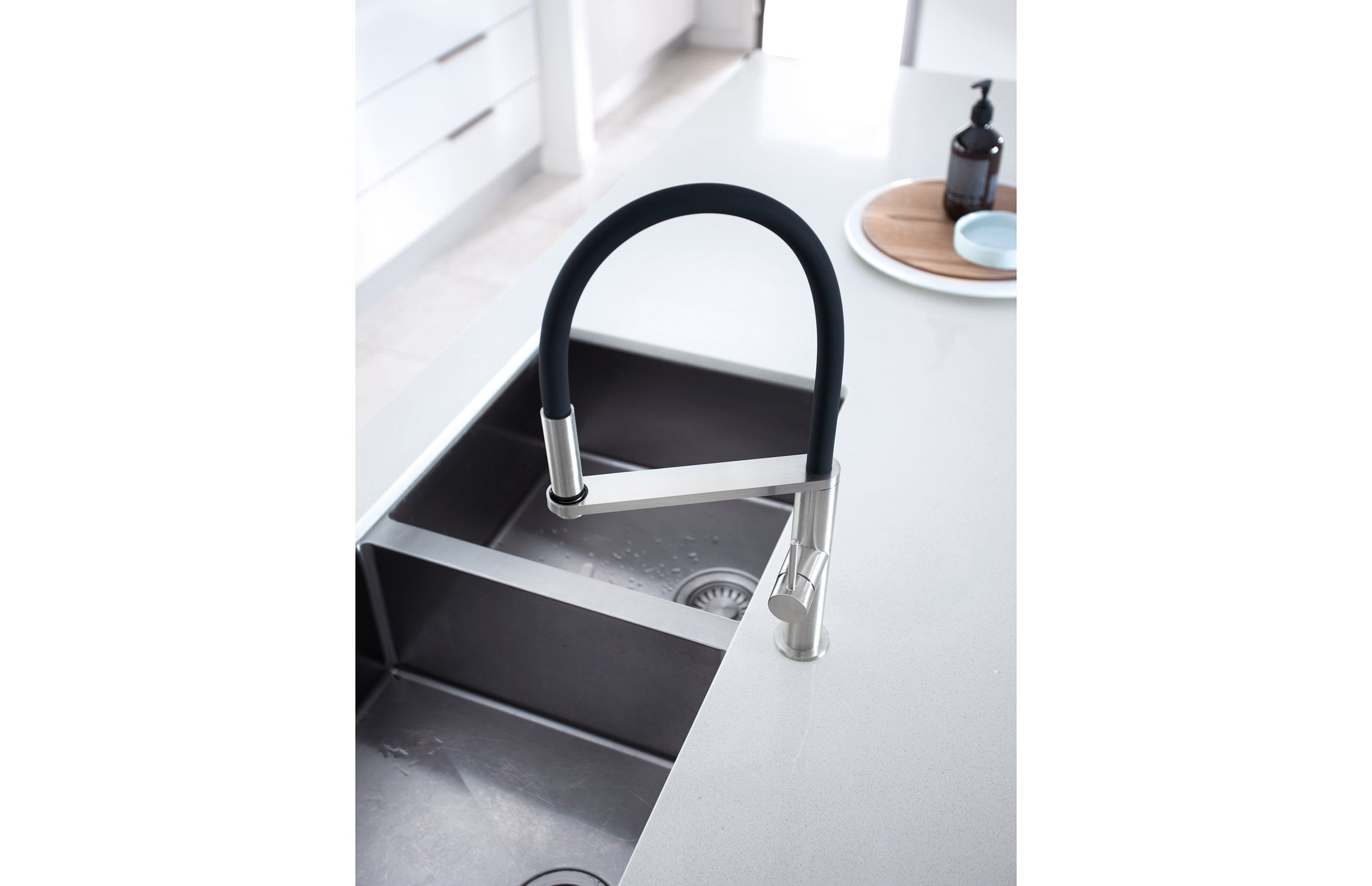 Phoenix Blix Flexible Hose Sink Mixer Round 10473100
