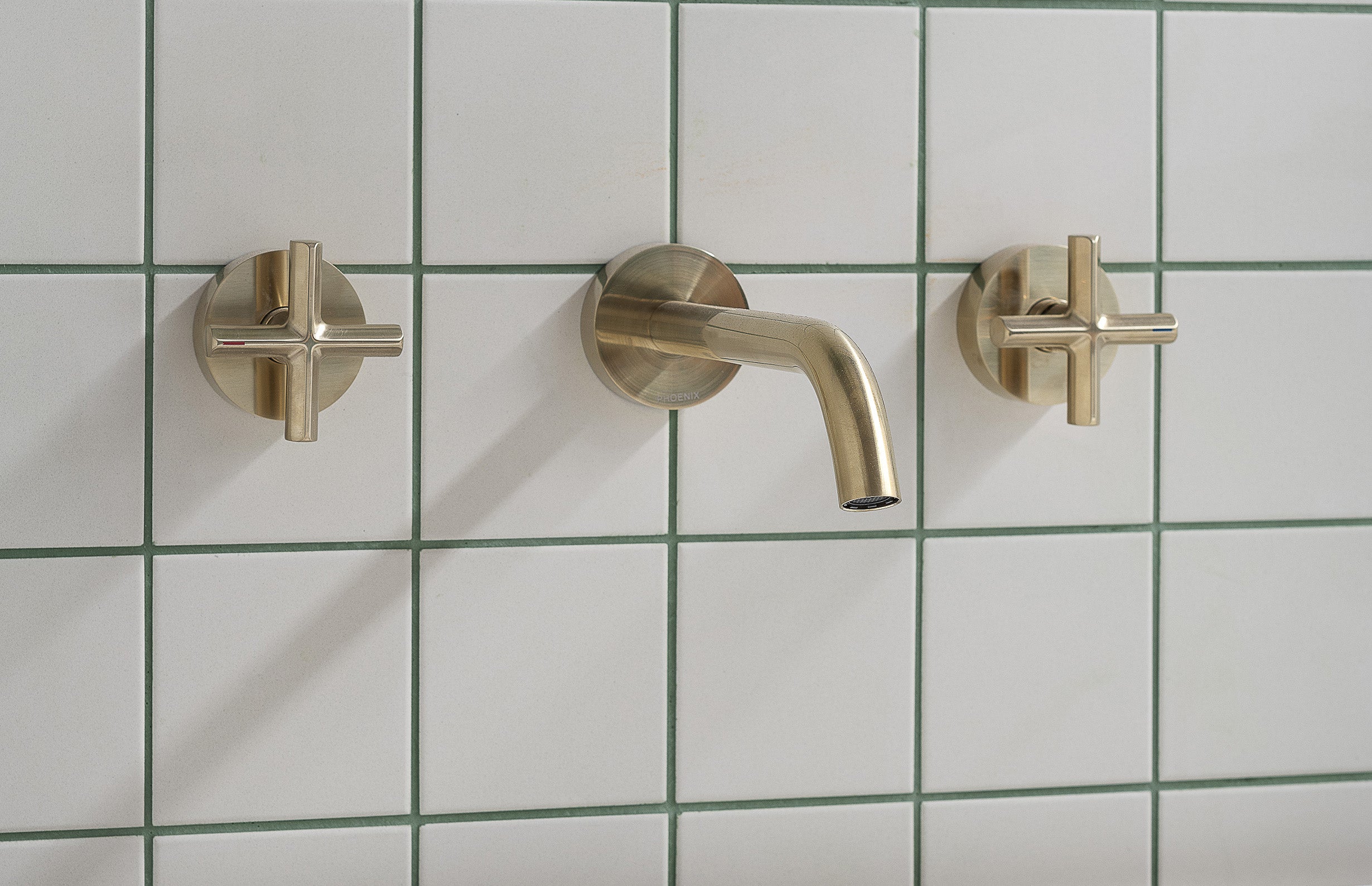 Phoenix Vivid Slimline Plus Wall Top Assemblies 15mm Extended Spindles 119-0670
