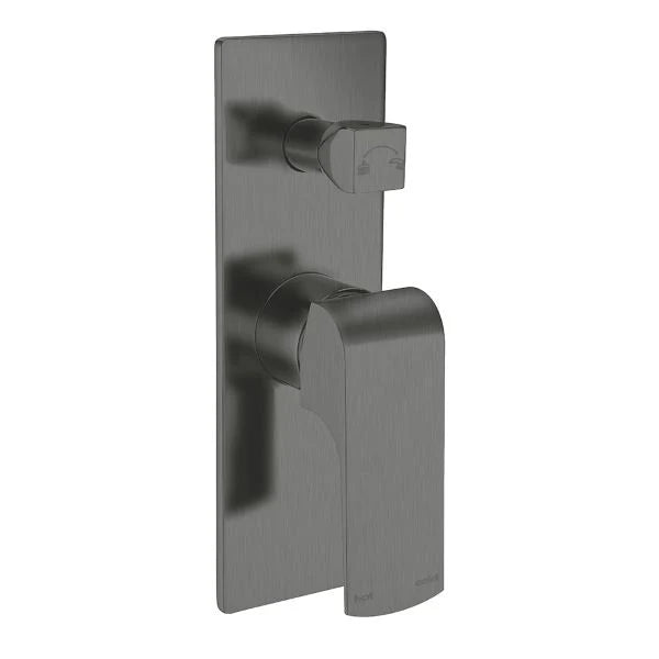 Nero Elgin Bath/Shower Diverter Mixer NR231409a
