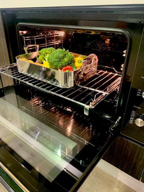 Kleenmaid 90cm Multifunction Oven OMF9411
