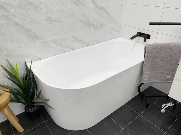Cassa Design Auris 1400mm Right Hand Corner Bath Gloss White BT-NA1400RH